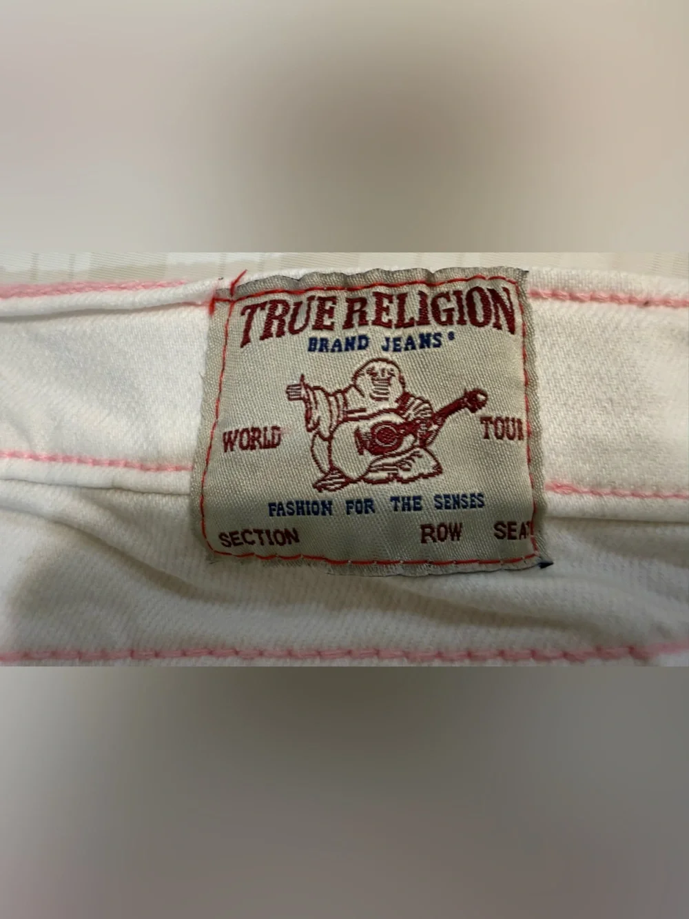 True Religion women’s Maisie Cargo Shorts. White with pink stiching. Size 14